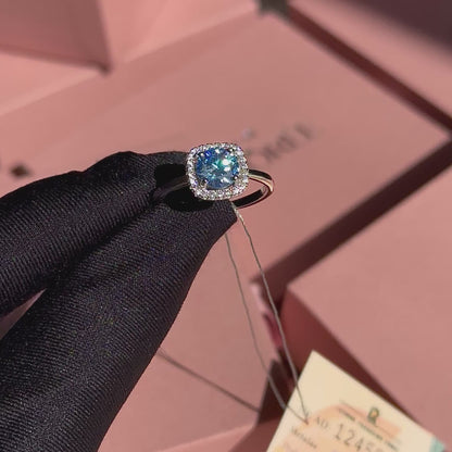 Sidabrinis žiedas su mėlynu moisanitu „Aquamarine“