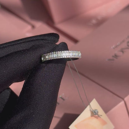 Sidabro žiedas su moisanitu „Triple Diamond“