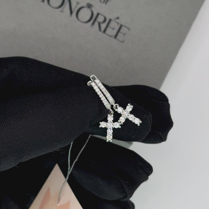 Sidabriniai auskarai su moisanito kryželiais „Faith“