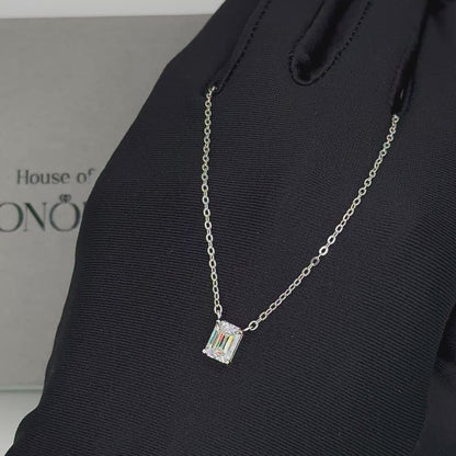Sidabrinė grandinėlė su moisanitu „Emerald“