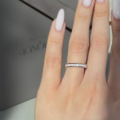 Hõbesõrmus moissaniitidega „Triple Diamond Via“
