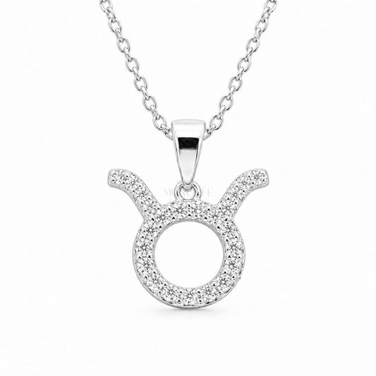 Sidabrinis Jaučio zodiako pakabukas su moisanitais ir grandinėle „Taurus“ - MONOREE